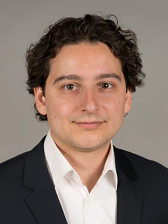 Mahdi Manesh